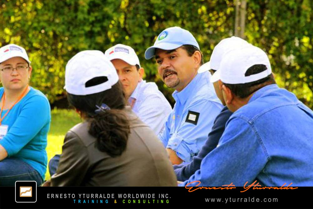 Talleres de Cuerdas Bajas | Ernesto Yturralde, facilitador experiencial, Team Building