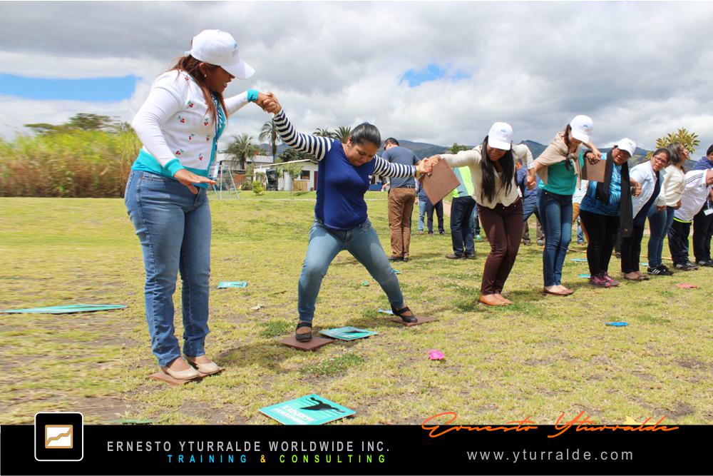 Team Building Ecuador Talleres de Cuerdas Bajas | Team Building Empresarial para el desarrollo de equipos de trabajo en Quito