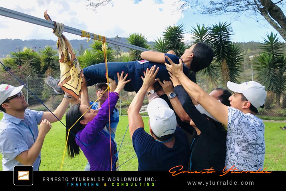 Team Building Ecuador | Taller de Trabajo en Equipo para Empresas