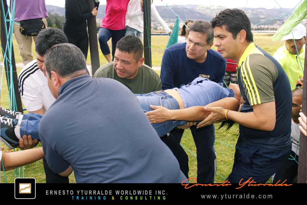 Team Building Ecuador | Taller de Trabajo en Equipo para Empresas