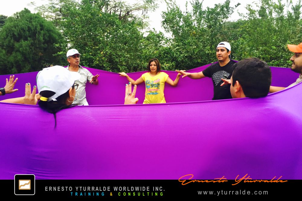 Team Building Ecuador | Taller de Trabajo en Equipo para Empresas