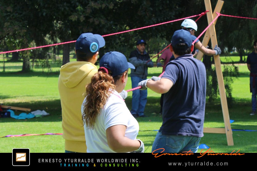 Team Building Ecuador | Taller de Trabajo en Equipo para Empresas