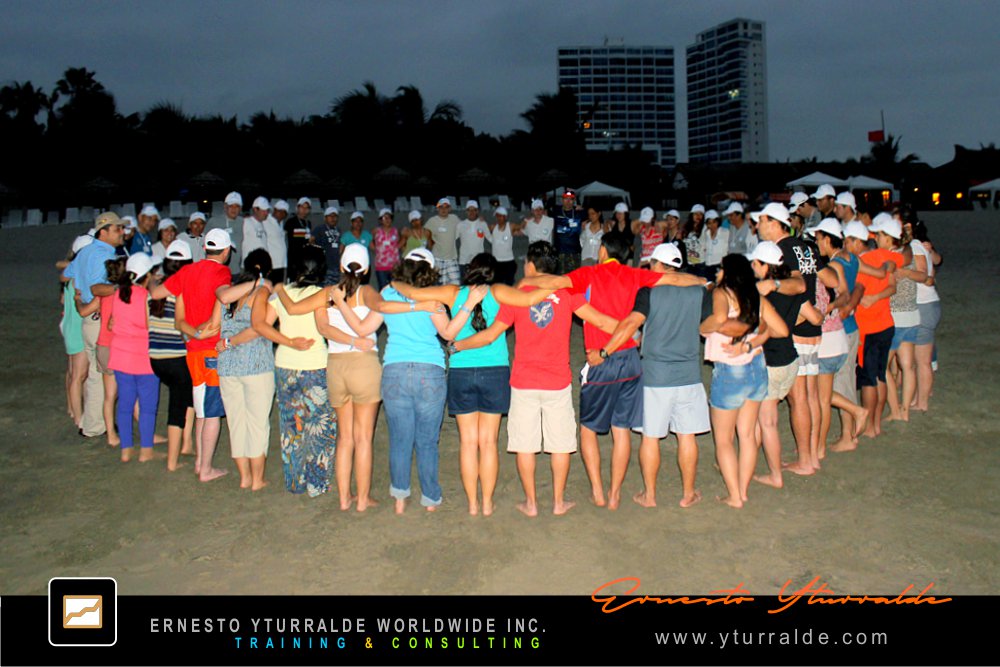 Team Building Ecuador Talleres de Cuerdas Bajas | Team Building Empresarial para el desarrollo de equipos de trabajo en Quito